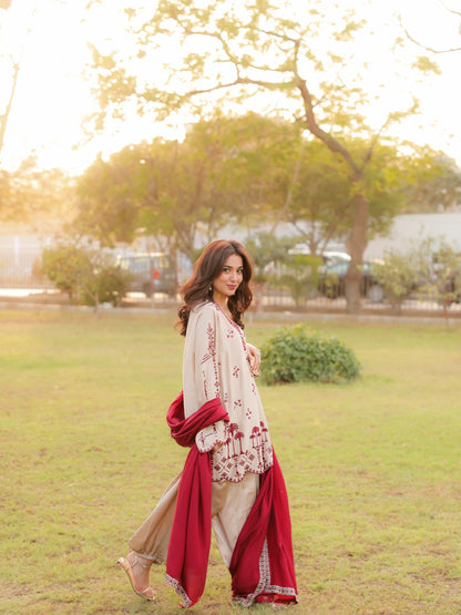 Noor Embroidered 3Pcs
