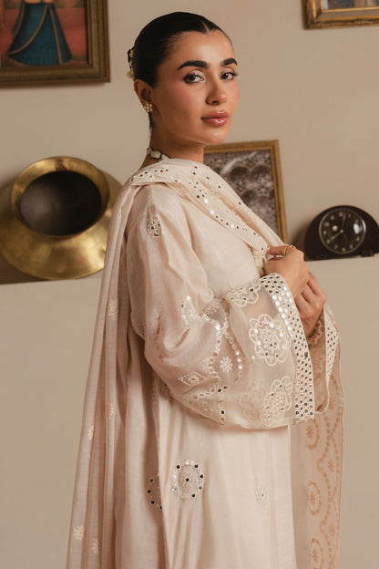 Hoorain Embroidered 3Pcs